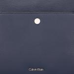 Calvin Klein Le4 Medium Crossover Sötét kék Női Oldaltáska